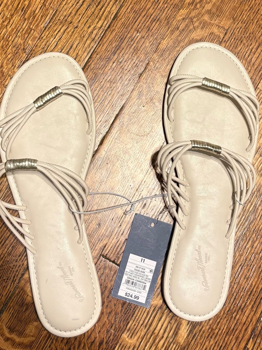 NWT Women’s Size 11 Sandals